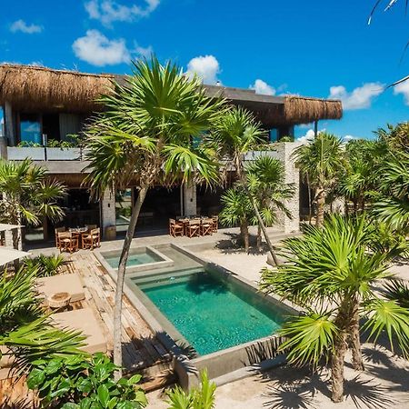 Beachfront Villa In Tankah Bay Tulum Exterior photo